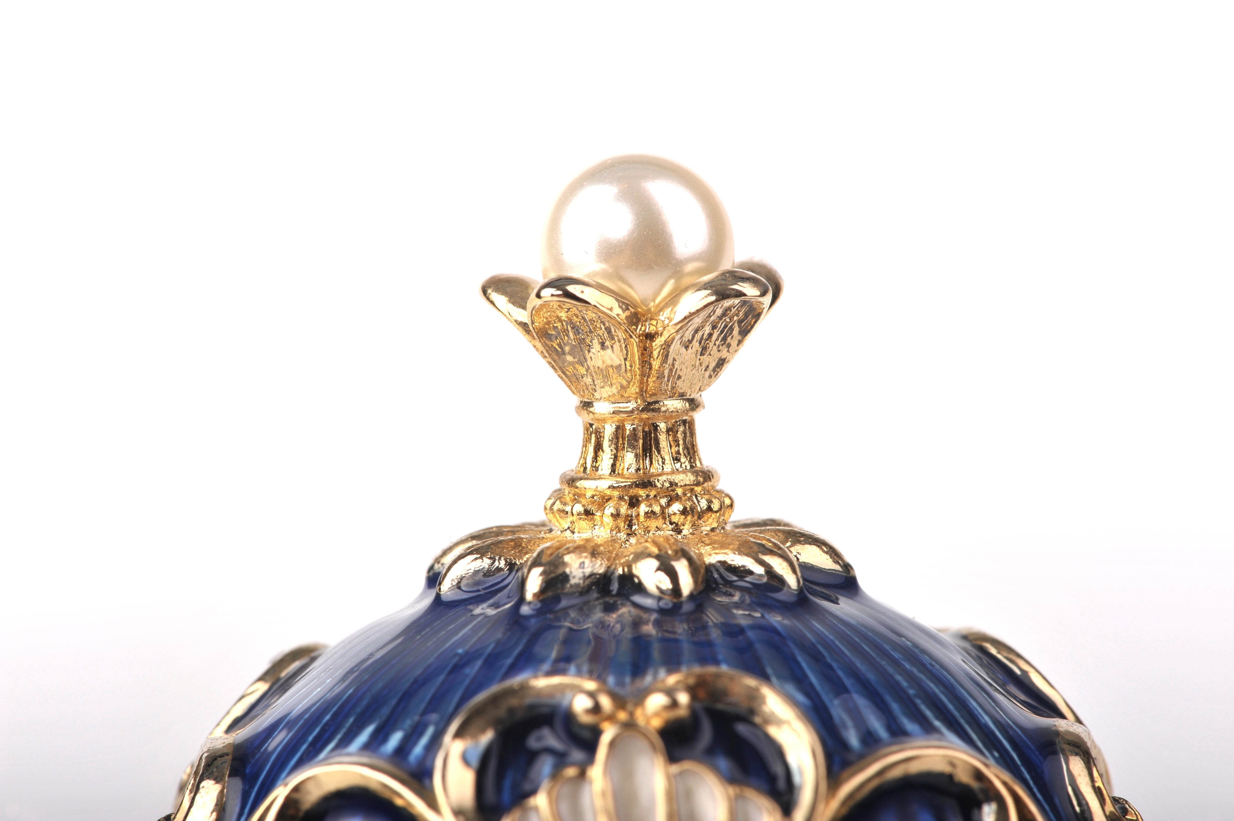 Music Playing Blue Faberge Egg-4