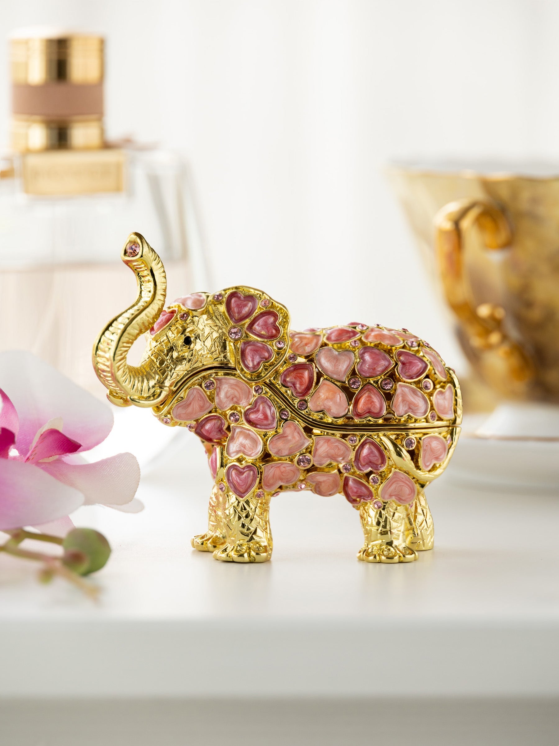 Golden Elephant with Hearts-1