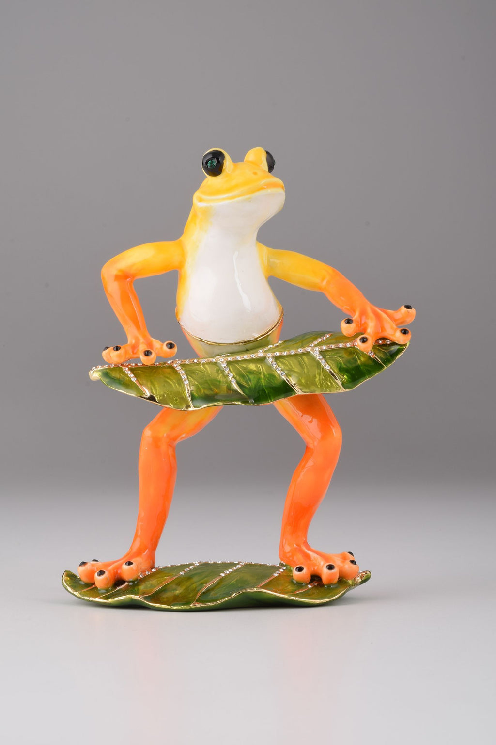 Frog Playing on Keyboards - 99fab 
