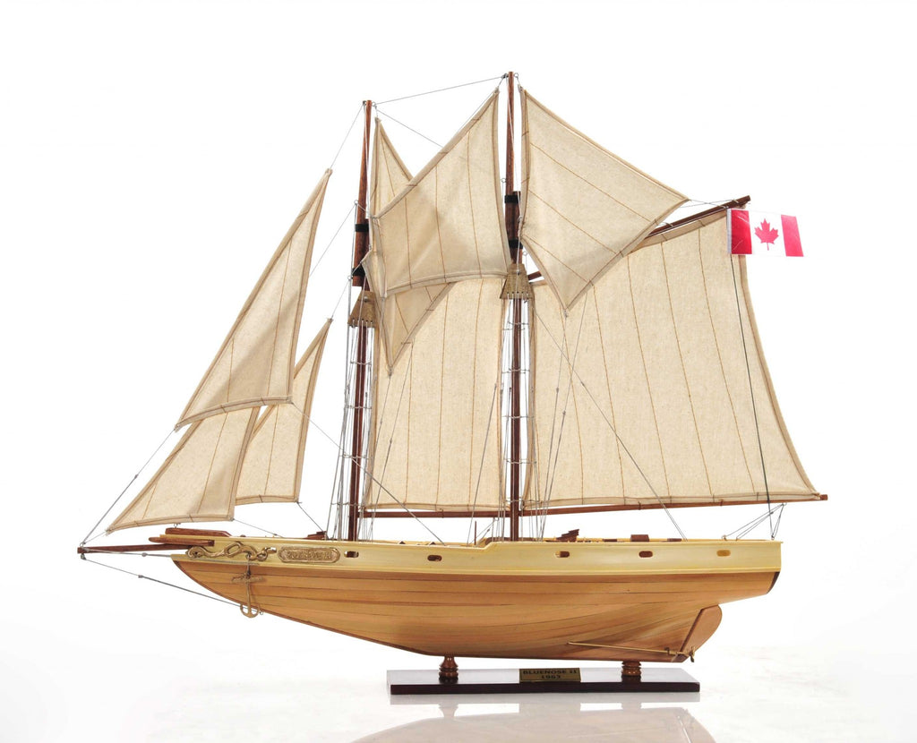 Bluenose Model In Light Brown Finish - 99fab 