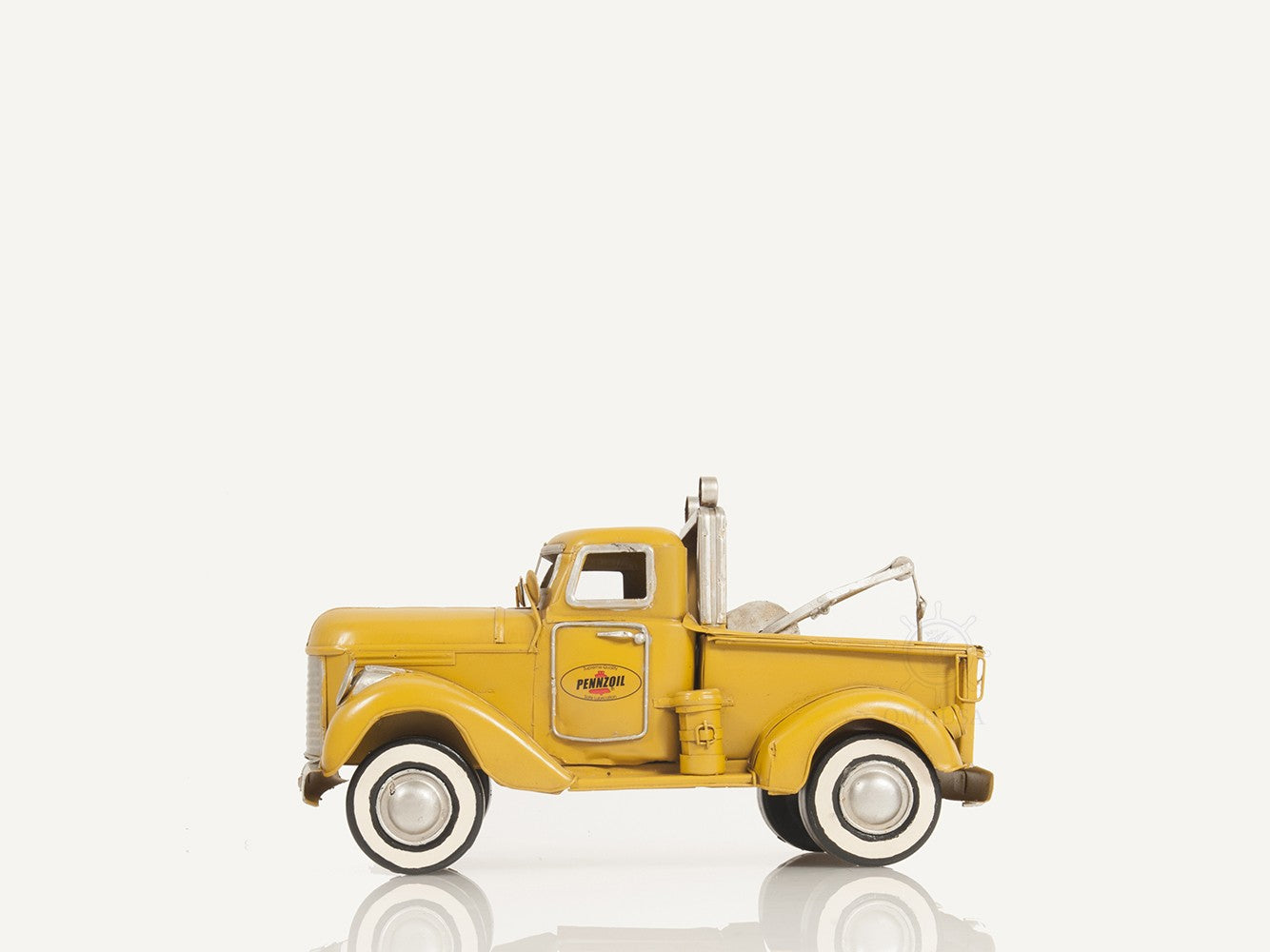 c1926 Pennzoil Tow Truck Yellow Model Sculpture