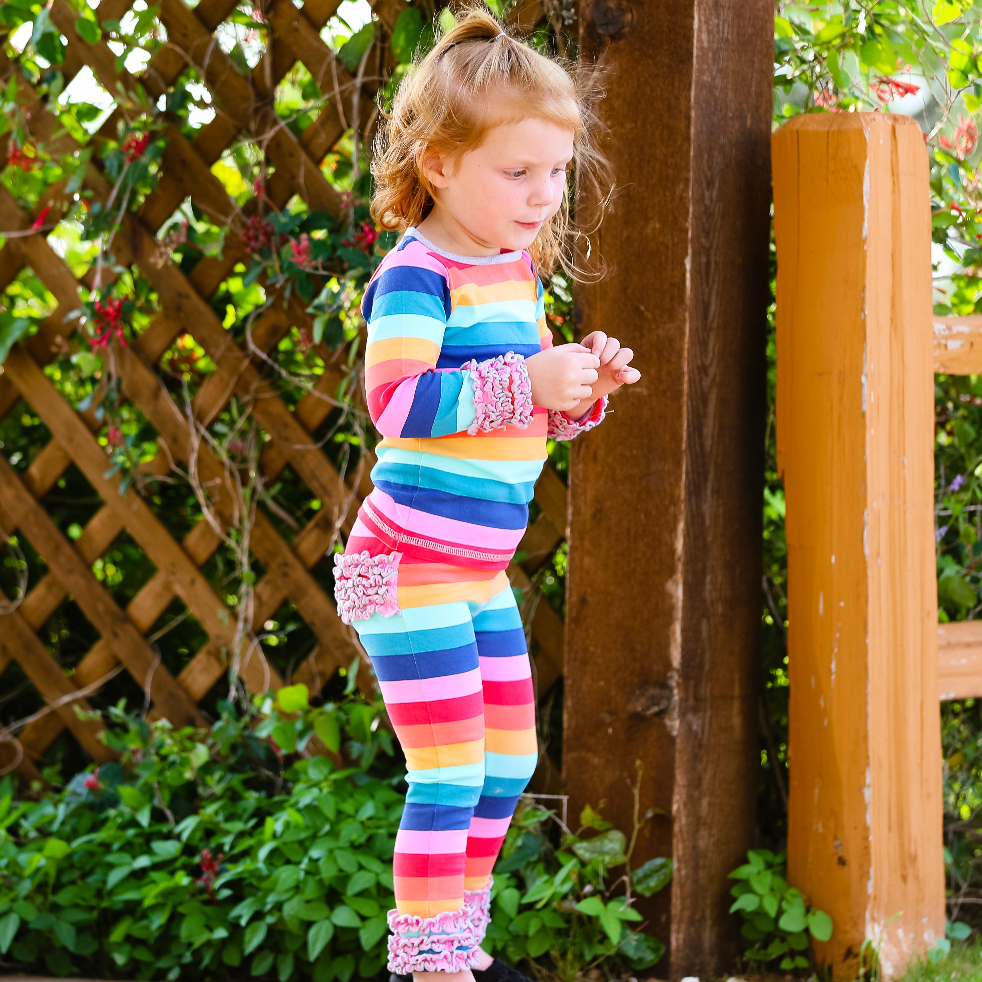 AnnLoren Little & Big Girls Boutique Rainbow Ruffle Butt Leggings-3