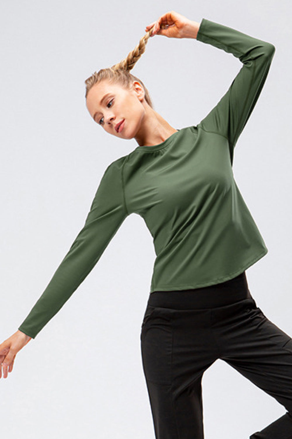 Raglan Sleeve Round Neck Athletic Top