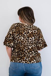 Doe & Rae Lookin' Fabulous Full Size Run Leopard Print Tee