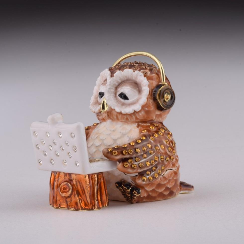 Owl Computer Gamer