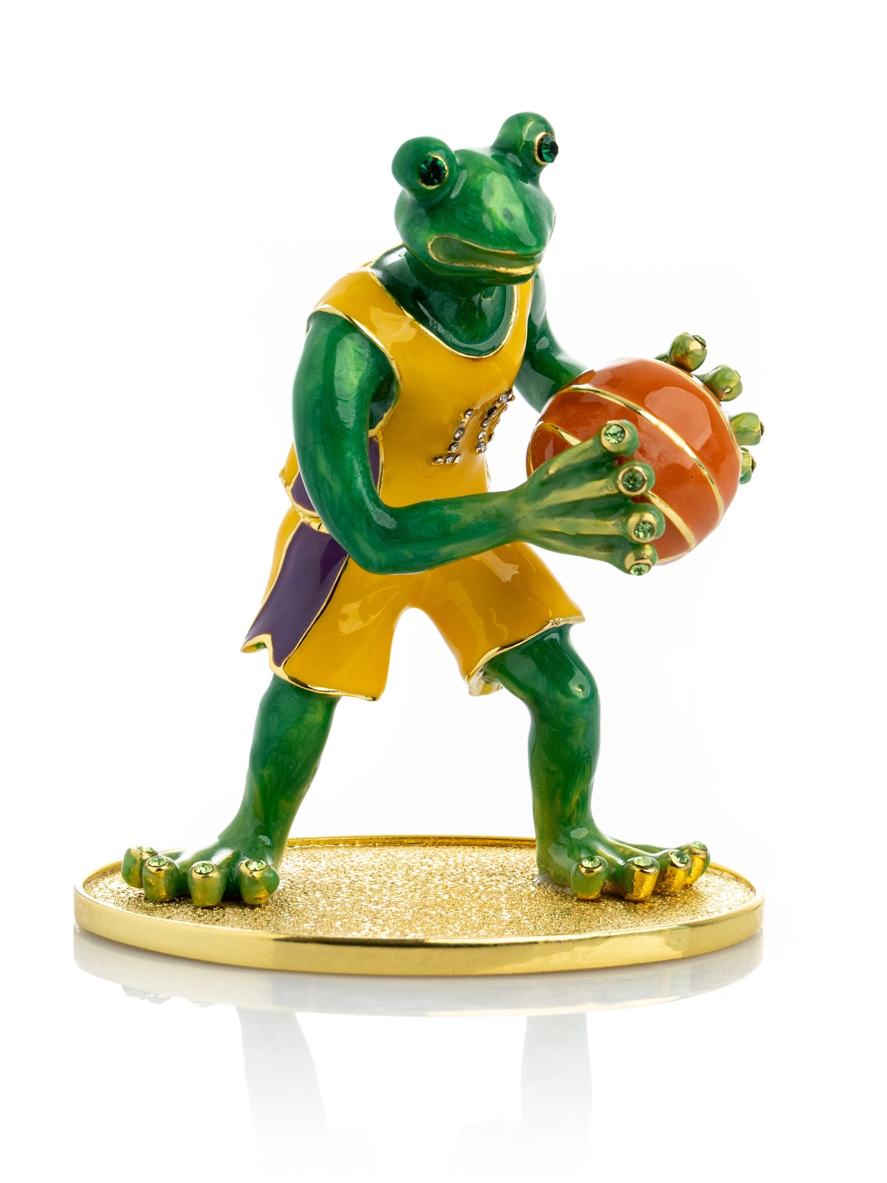 Frog Playing Basketball-3