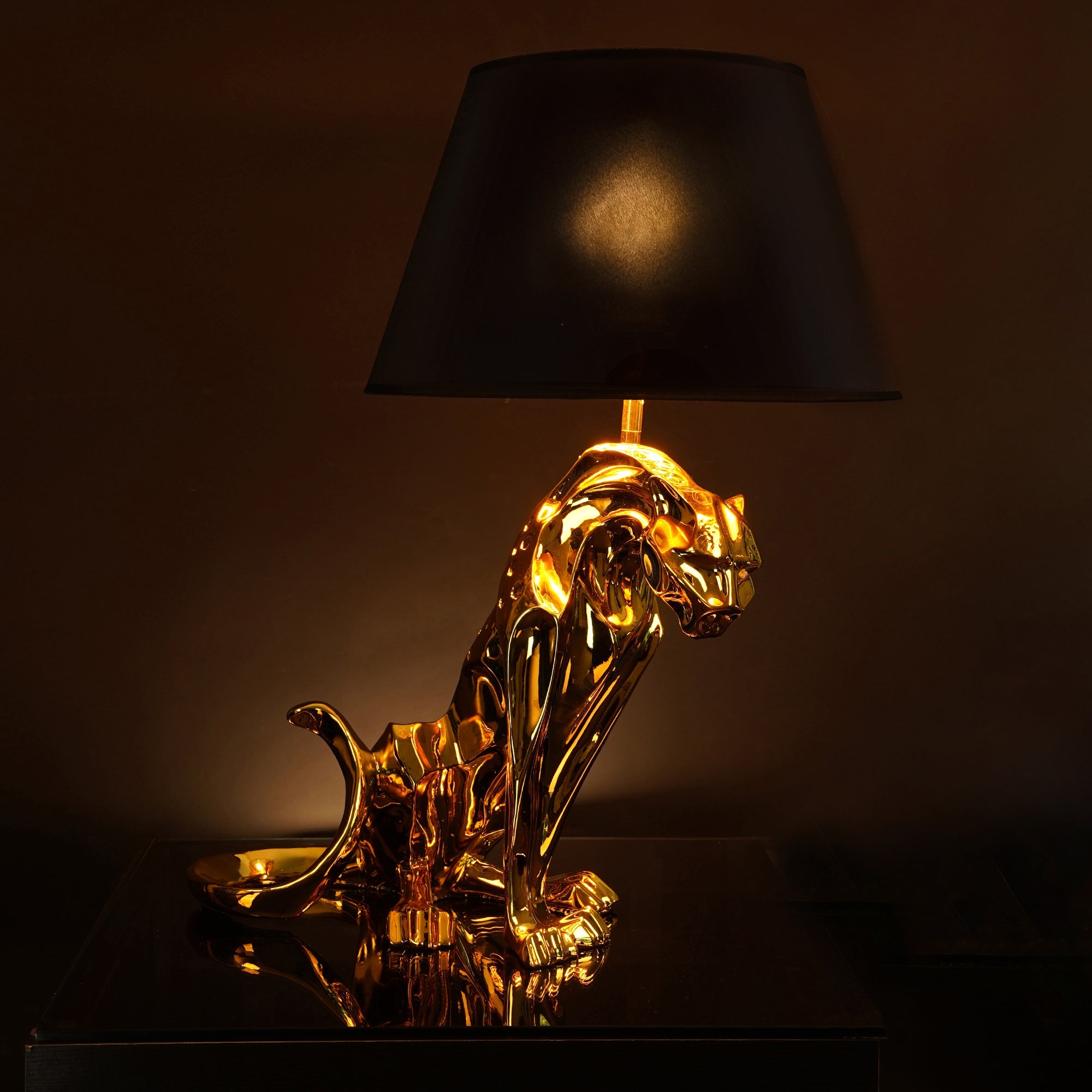 Creative Modern Jaguar Table Lamp-4