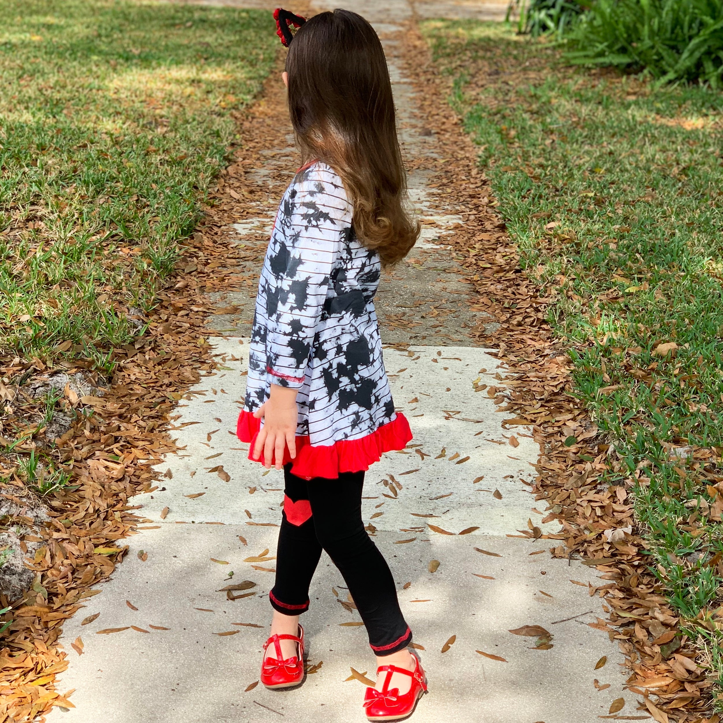 Girls Valentine's Day Heart Tie Dye Outfit Dress and Black Leggings