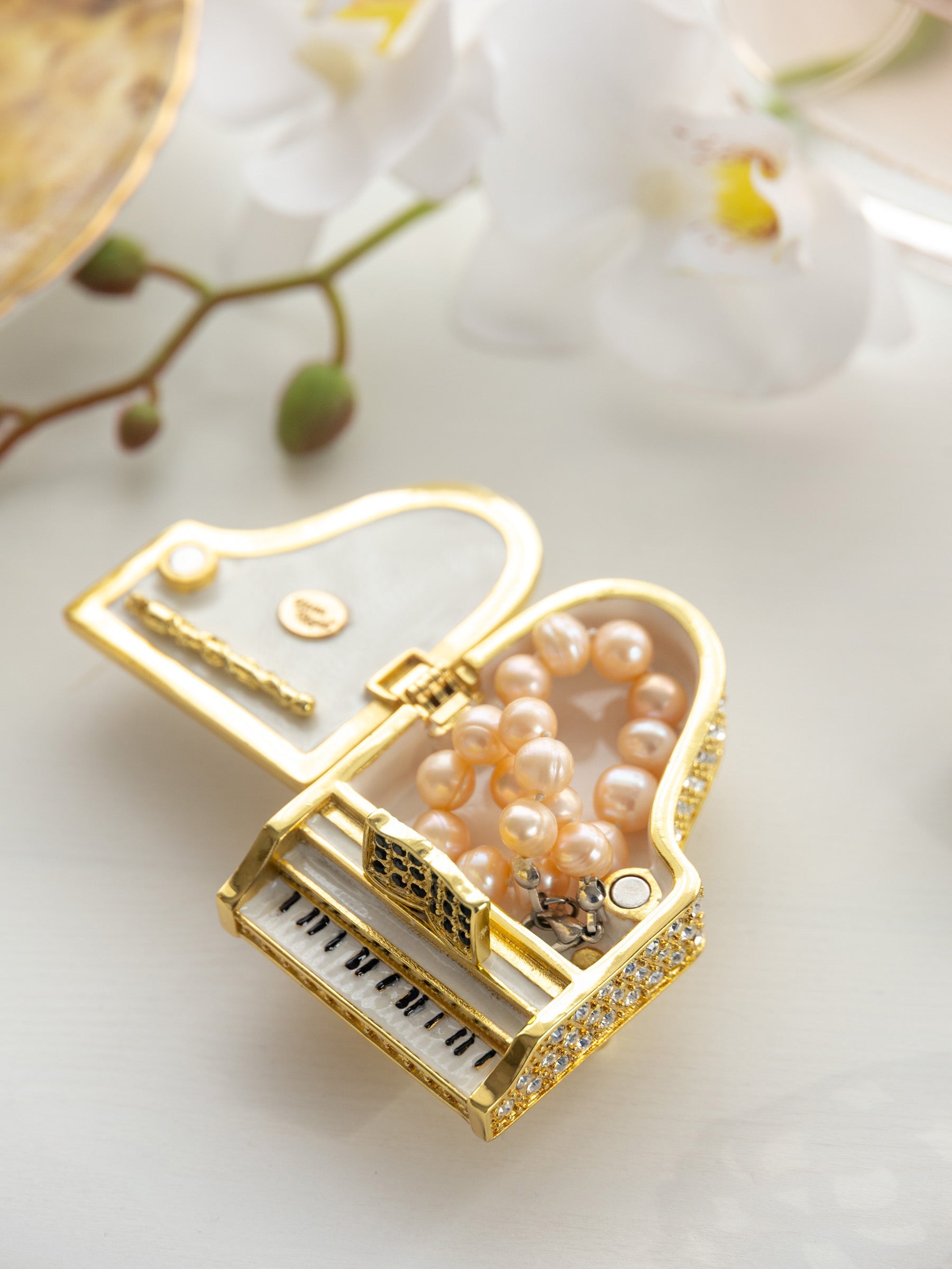 Golden White Piano-1