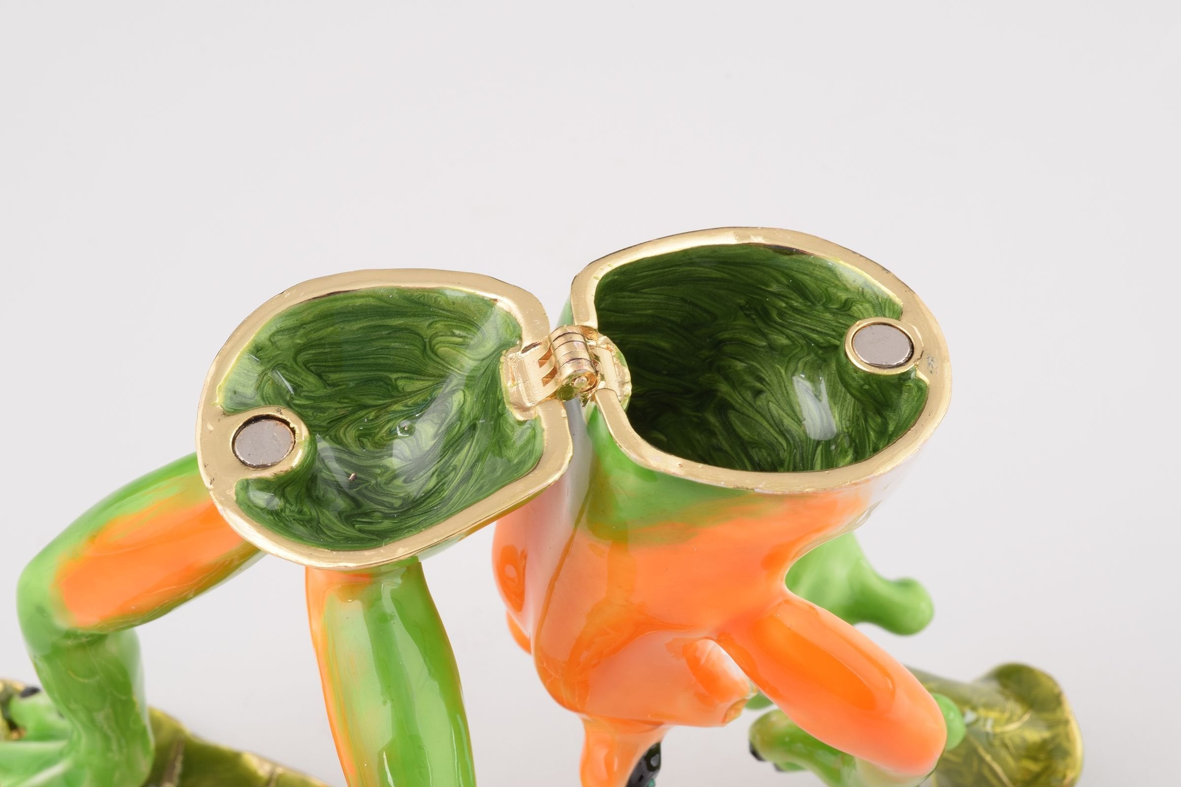 Trumpet Playing Frog