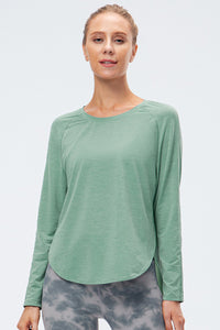 Breathable Raglan Sleeve Side Slit Yoga Top