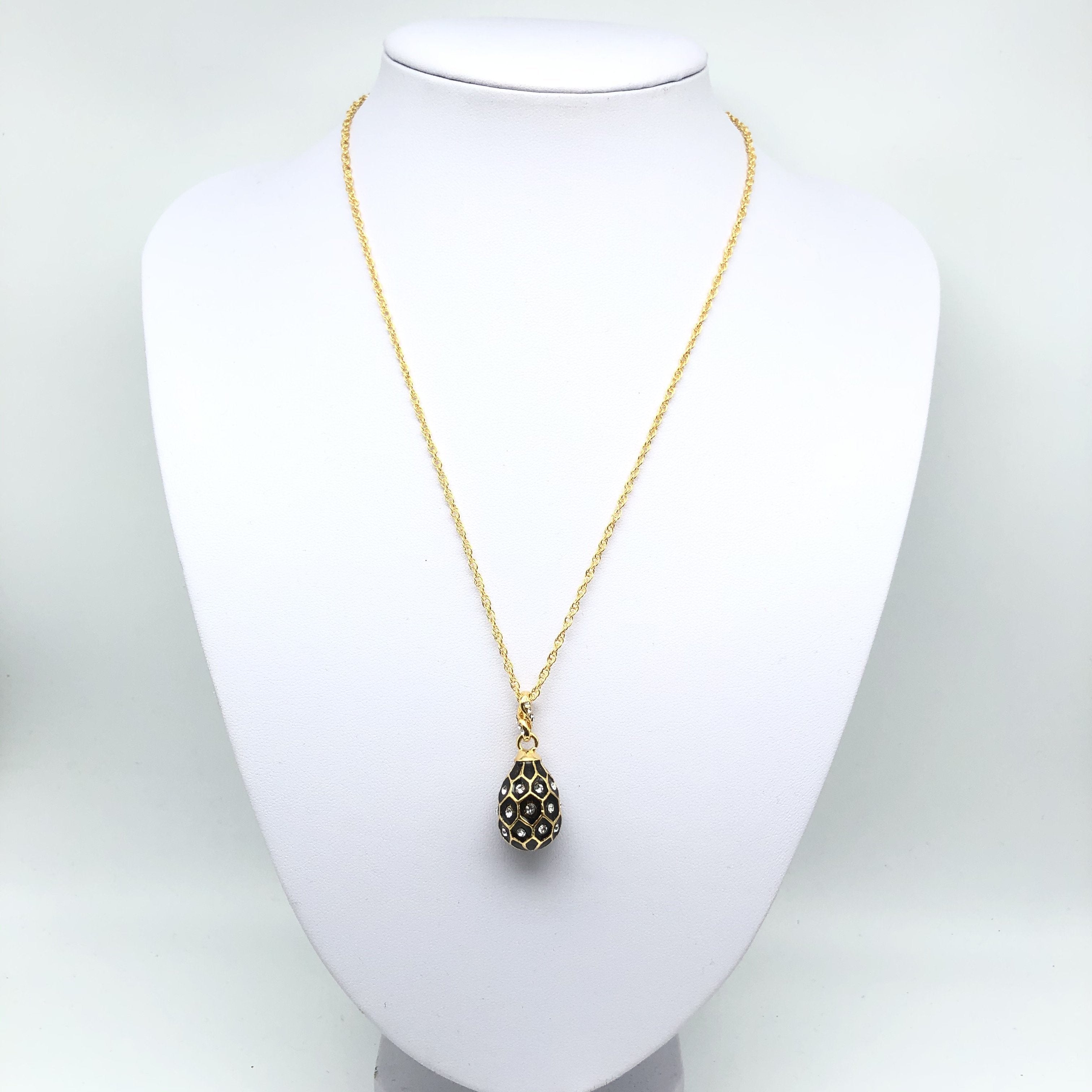 Black Egg Pendant Gold Necklace