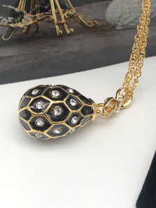 Black Egg Pendant Gold Necklace