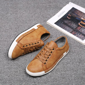 Men's Casual Shoes Lace-up Style Flat Leather Shoes