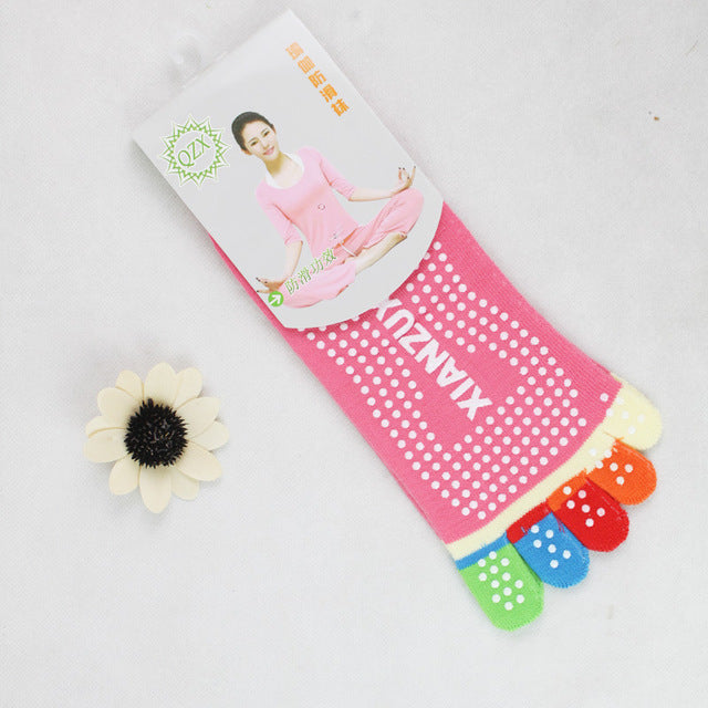 Sports Non-slip Yoga socks - women accessories - 99fab.com