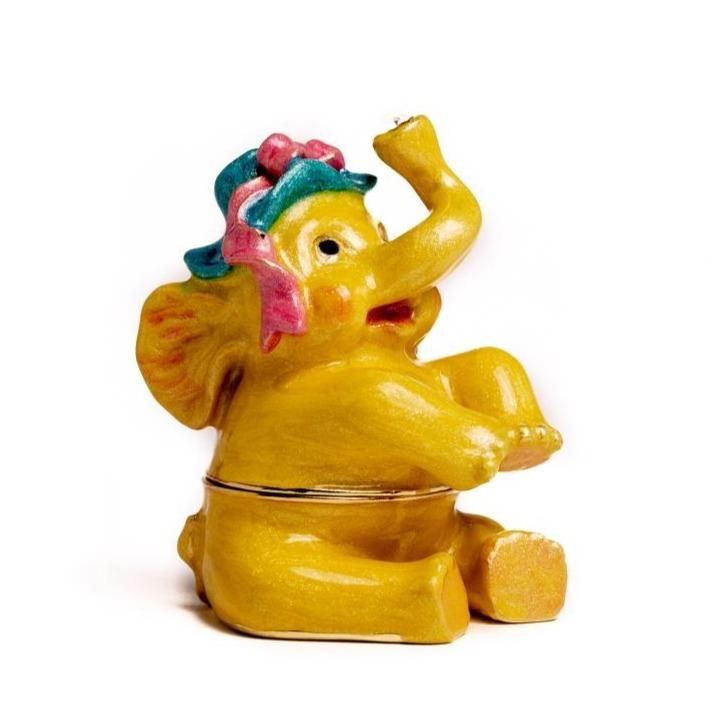 Yellow Sitting Elephant - 99fab 